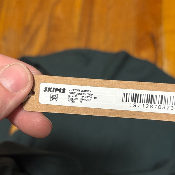 NWT SKIMS Cotton Jersey Turtlenck - Picture 2 of 2